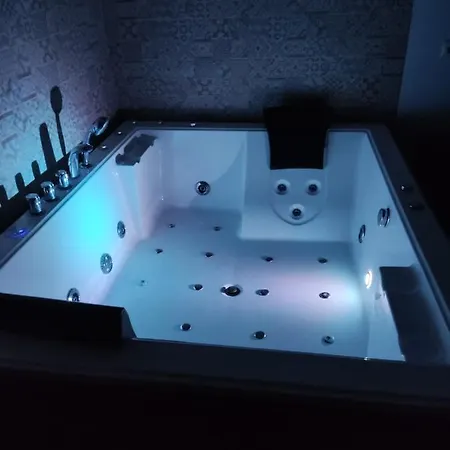 Egipto Con Jacuzzi Y Piscina Climatizada Βίλα *
